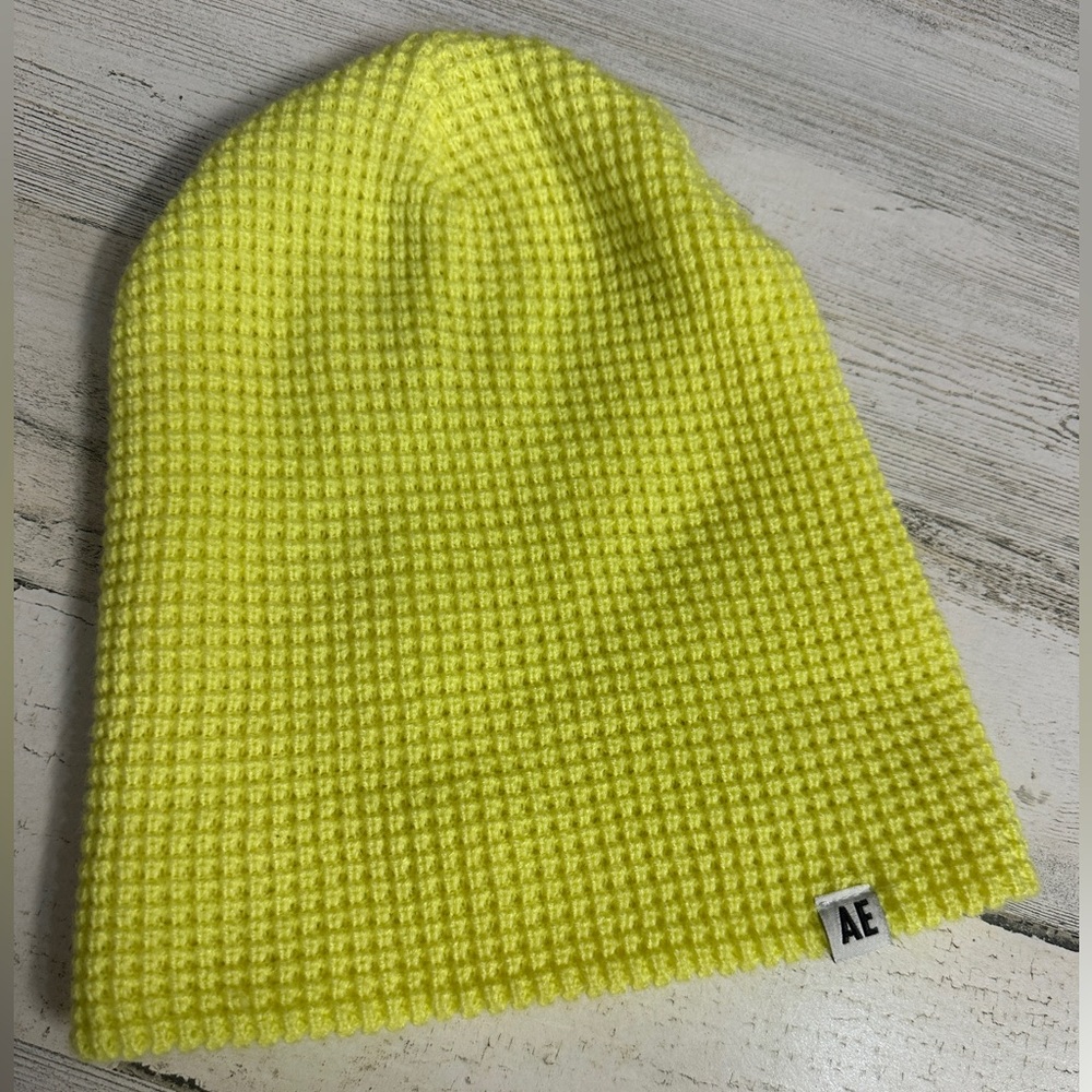 American‎ Eagle Neon Highlighter Yellow Knit Winter Hat